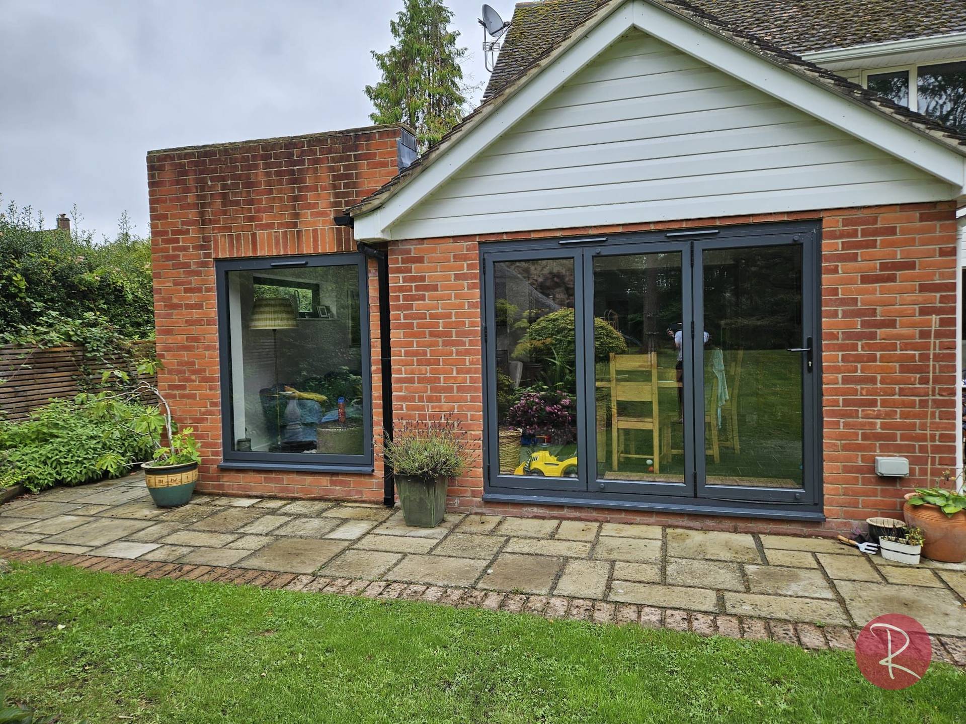 dark grey aluminium bifold doors