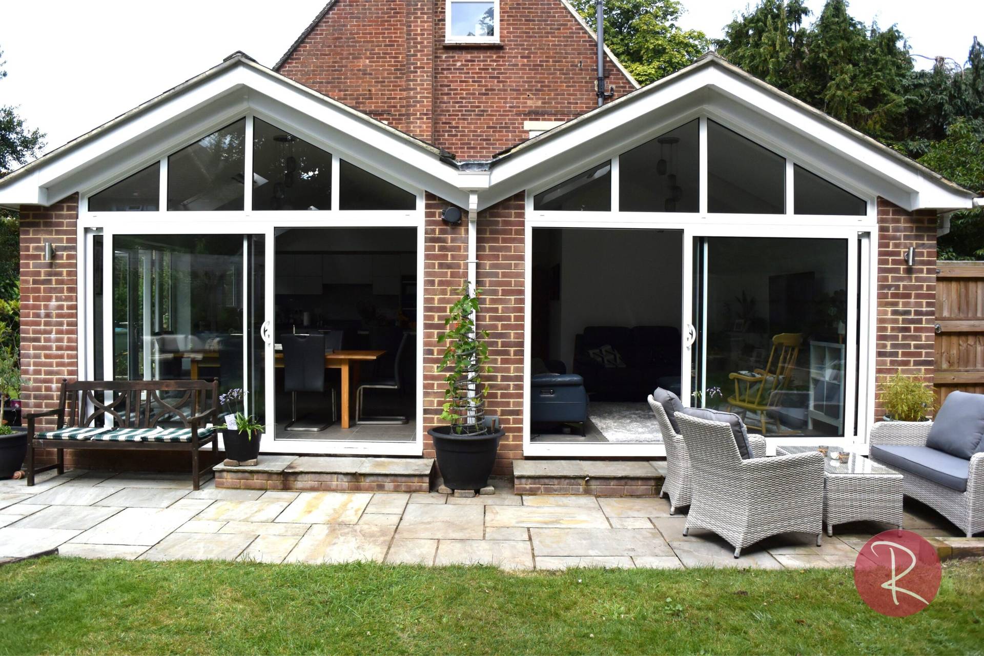 white aluminium patio sliding doors