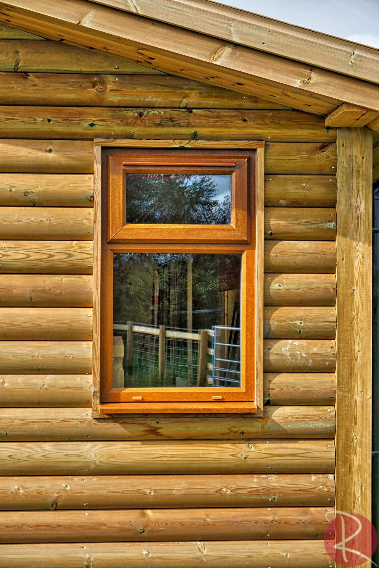 Golden Oak 2500 into Log Cabin