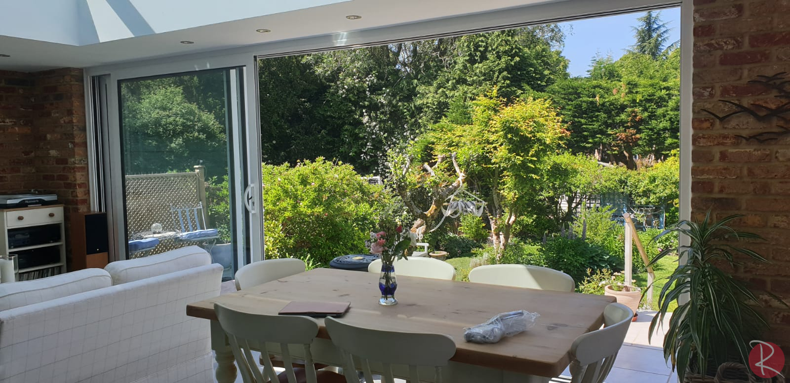 aluminium triple track doors