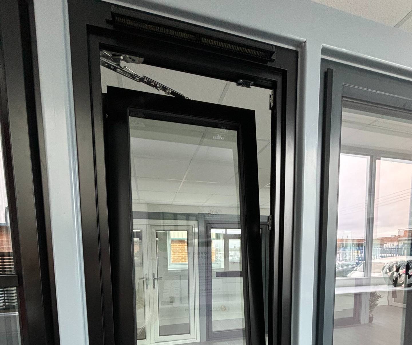 aluminium tilt